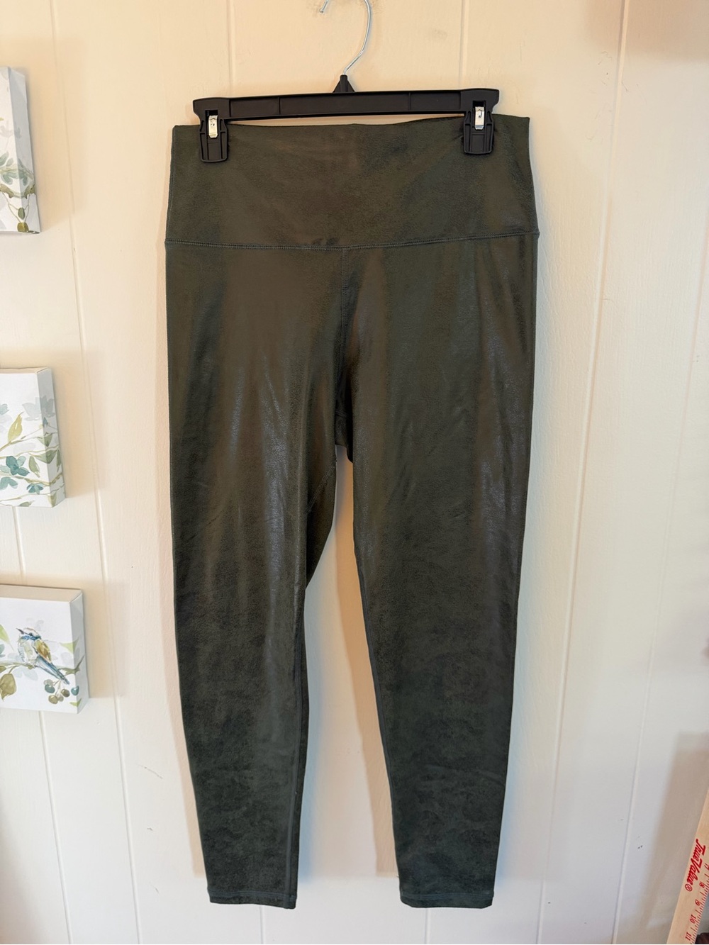 OFFLINE by Aerie L Olive Green Faux Leather High Rise Leggings Crackle Coated